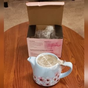 Alfred ceramic & stainless steel teapot, 20 oz - NEW